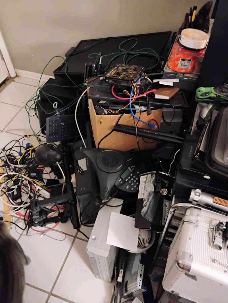 LOT Of Enterprise computer equipment