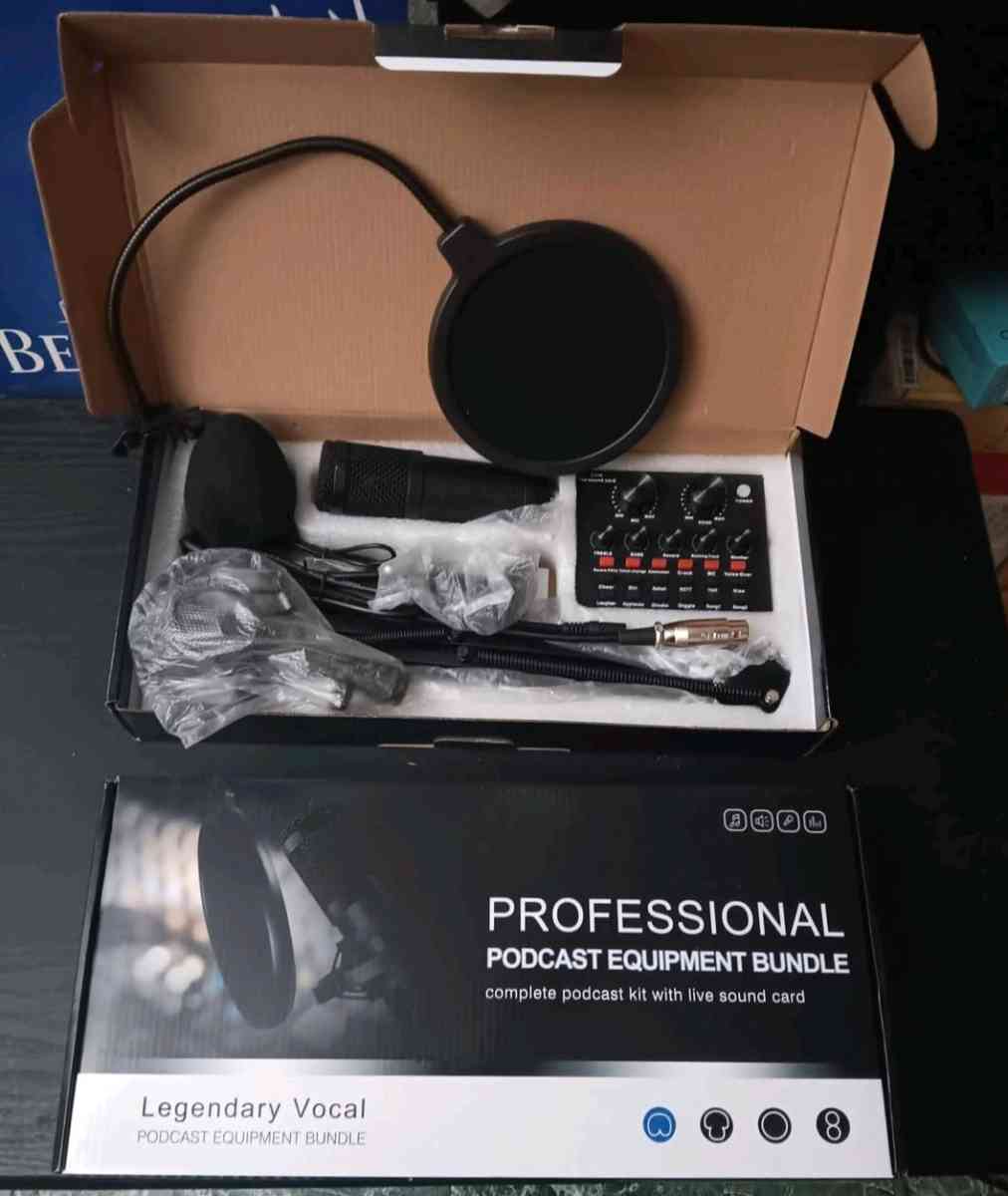 PROFESSIONAL PODCAST EQUIPMENT BUNDLE