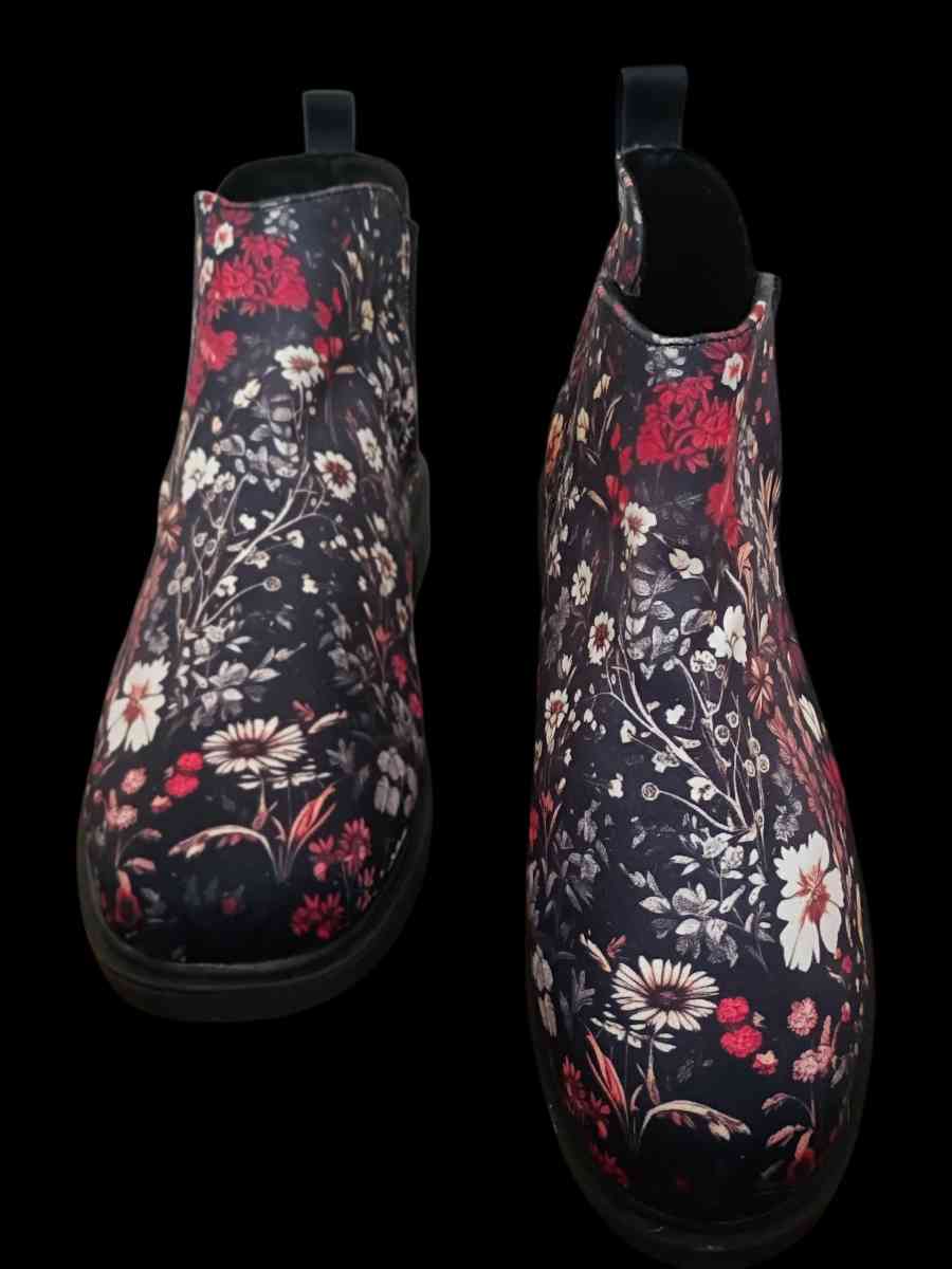 Rogue and Wolf Dark Fairytale Classic Gothic Ankle Boots Sz8