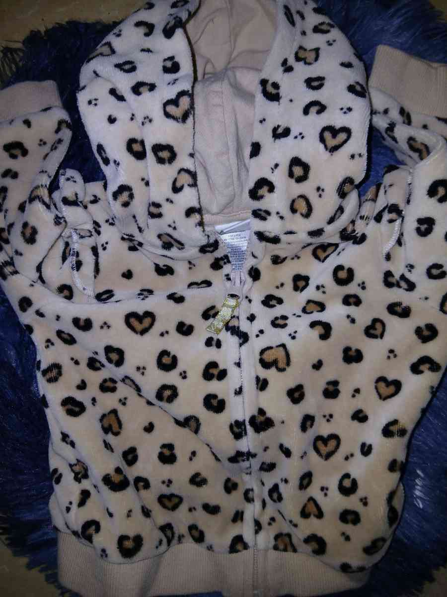 baby cheetah  sweater