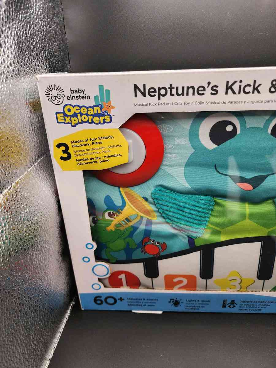 Baby kick and explore toy with sounds