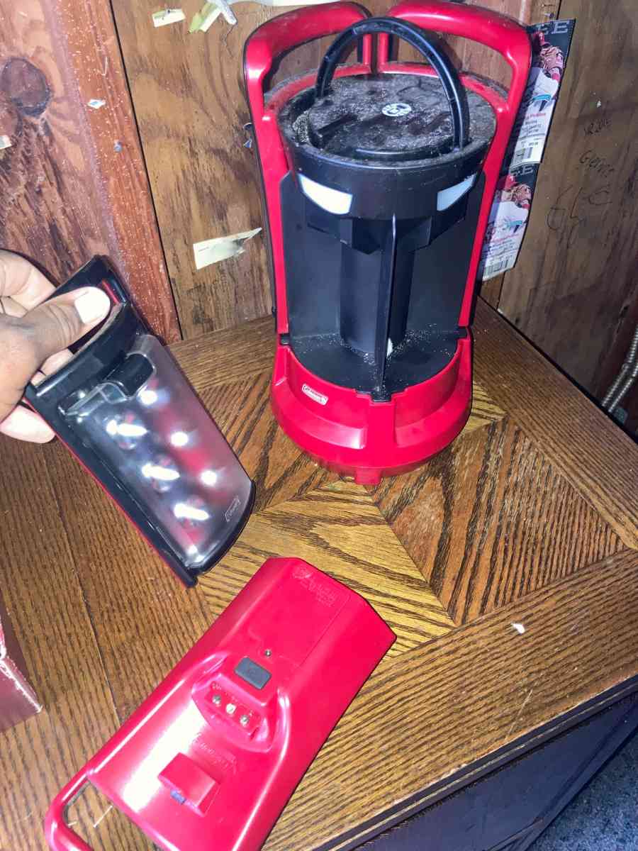 Coleman Quad LED Lantern