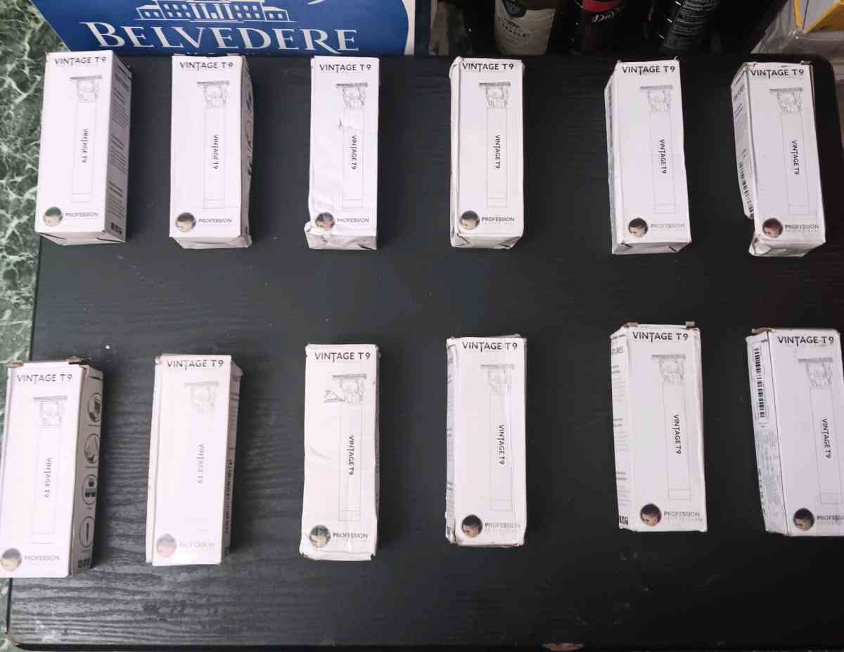 VINTAGE T9 PROFESSIONAL ELECTRIC TRIMMERS