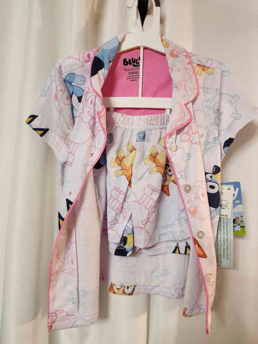 Bluey PJs set 6x 2 available