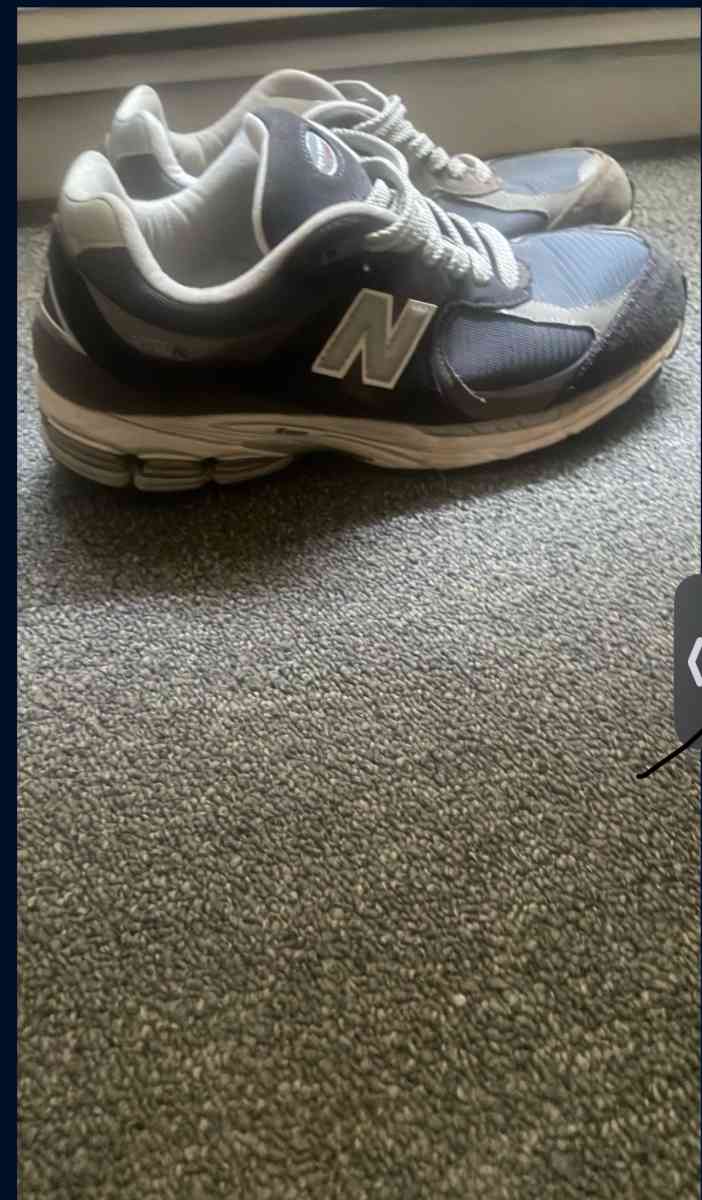 new balance 2002r size 95