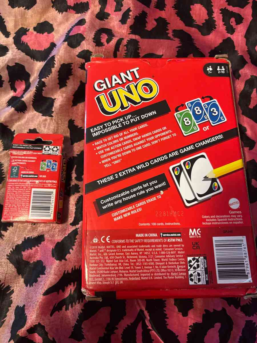 Giant uno cards