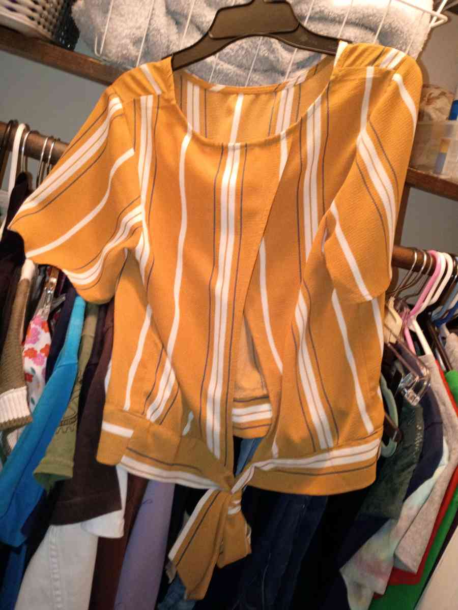 FAIRLY Worn Smaller Womens Cloths