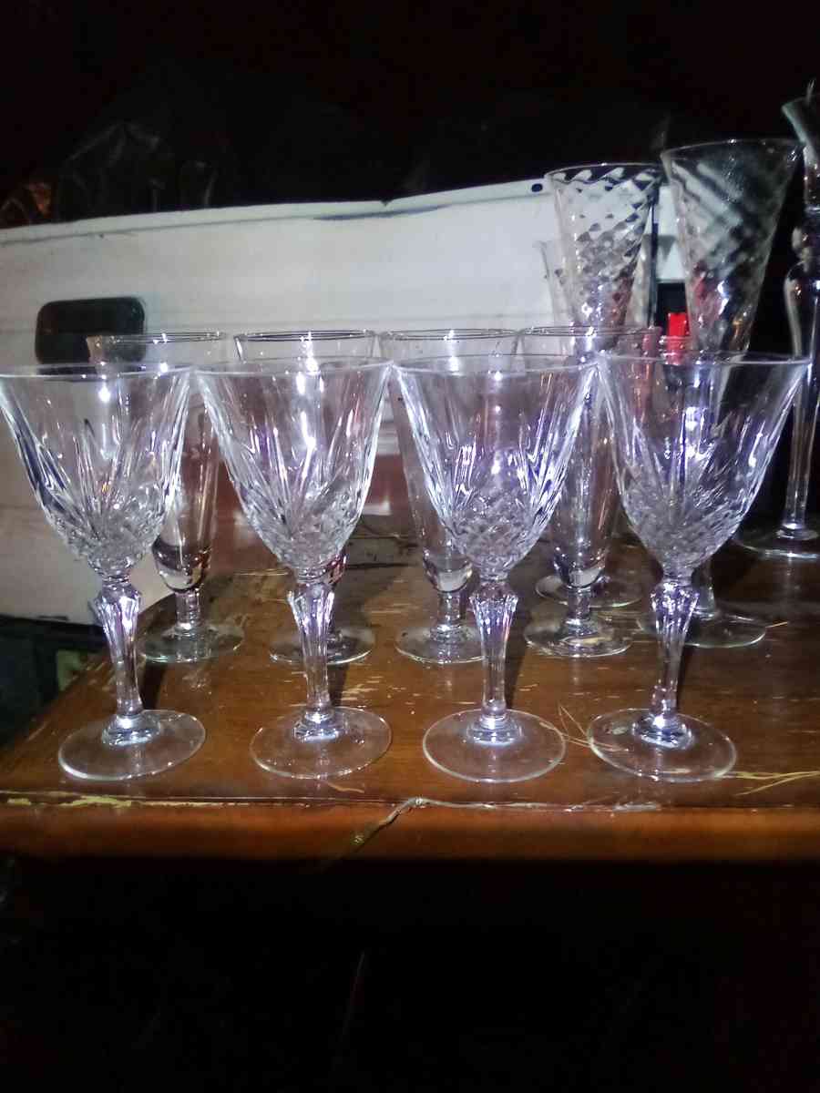 Set of 4 crystal glasses