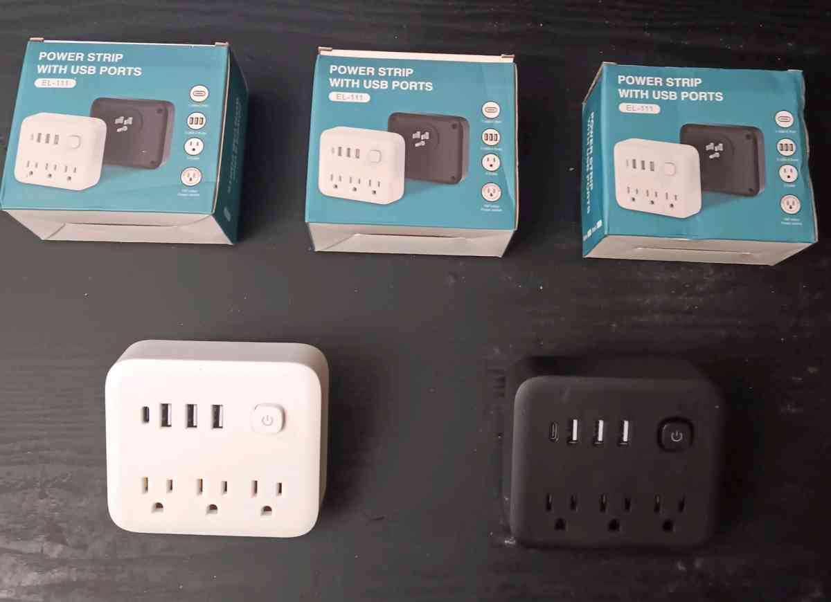 EL111 POWER WALL STRIP WITH USB PORTS