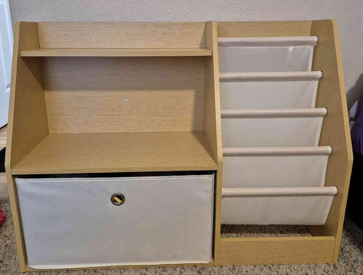 Toddler bookshelf  Toy Storage