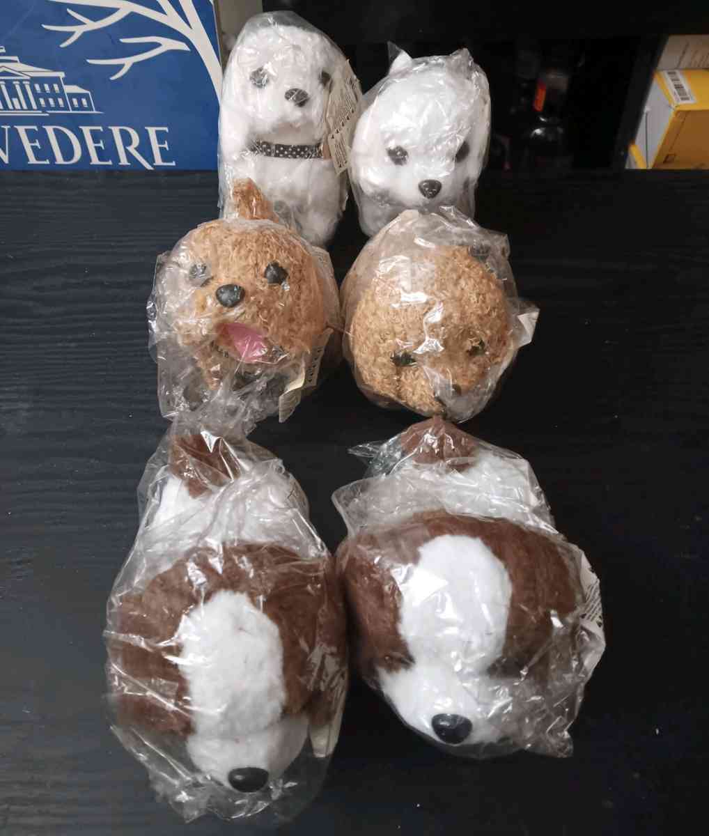 PLUSH PUPPIES WALKING TOY DOGS