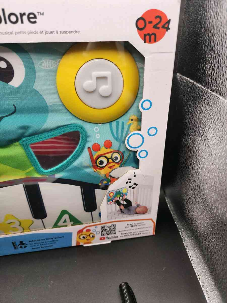 Baby kick and explore toy with sounds