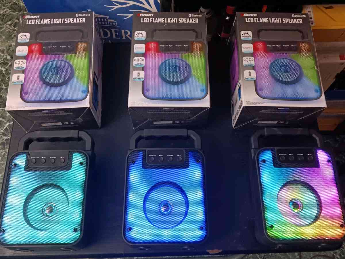 2BOOM LED FLAME BLUETOOTH SPEAKERS