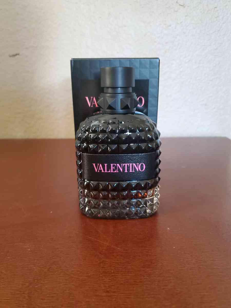 Valentino born in roma intenso