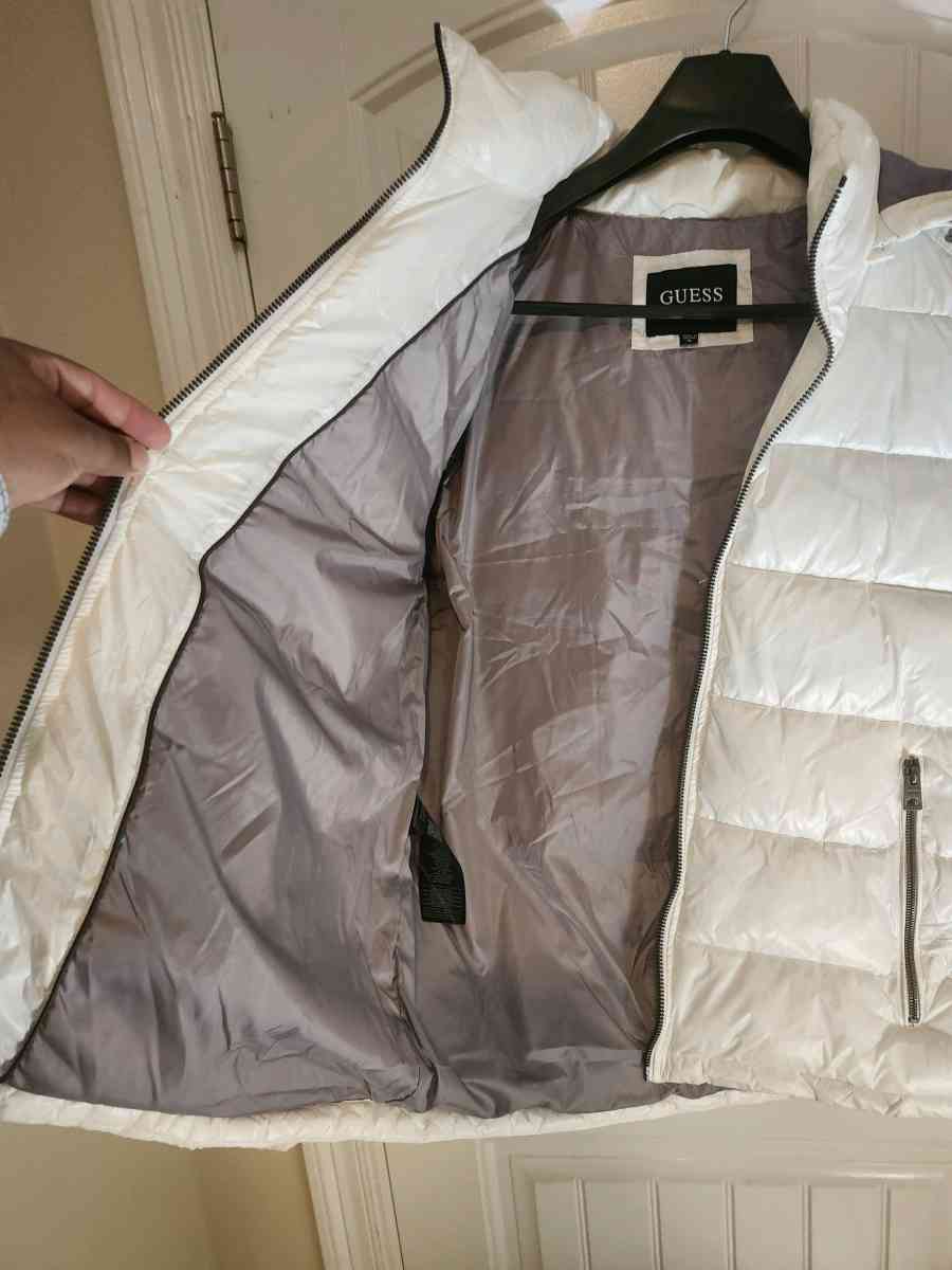 Guess Puffer Jacket XL