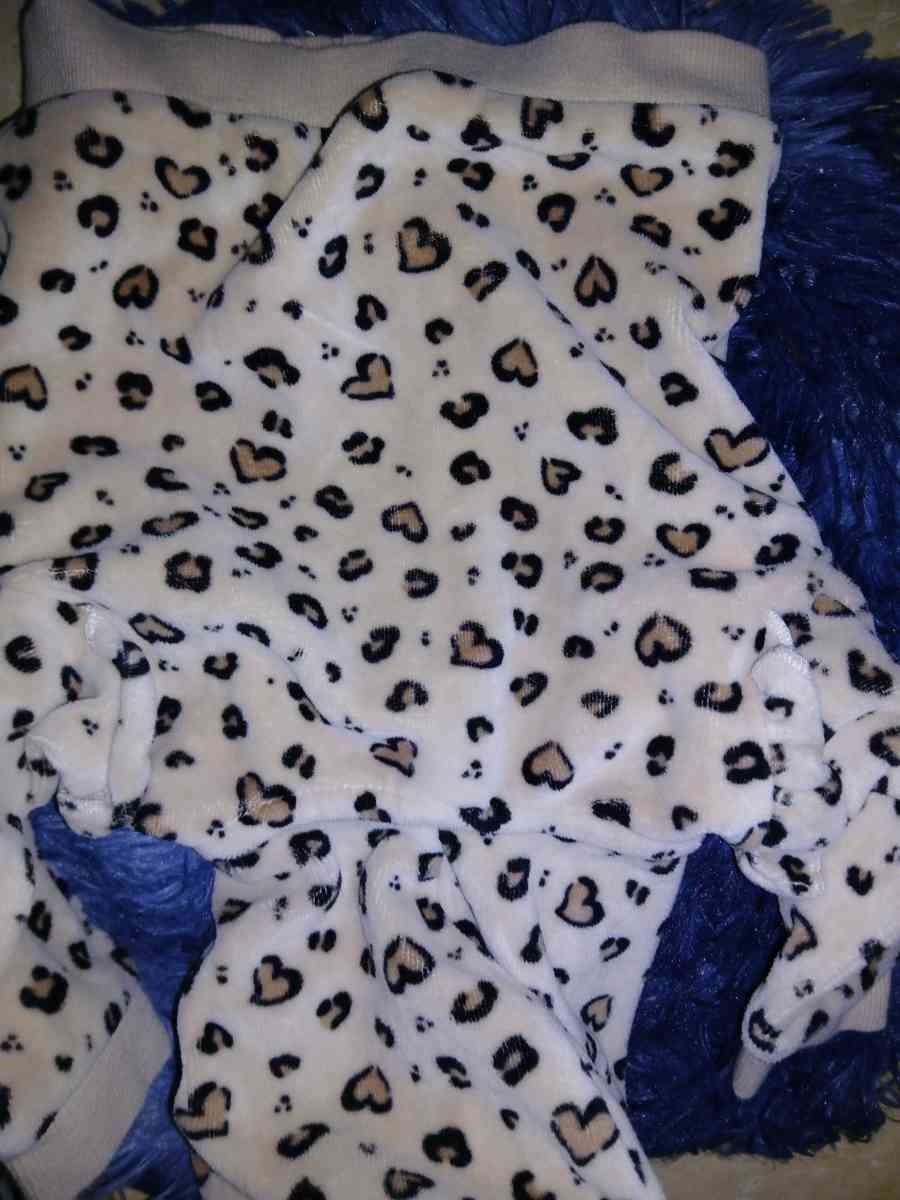 baby cheetah  sweater