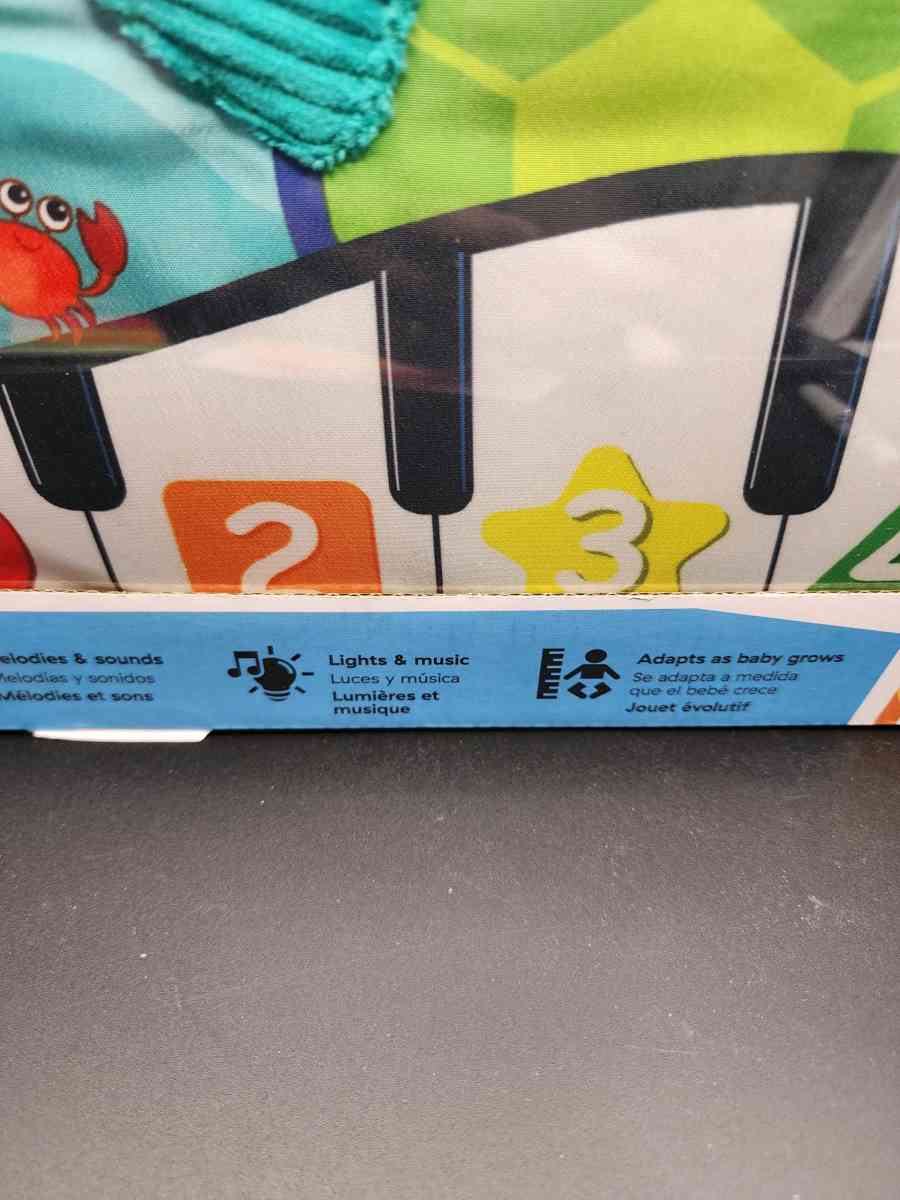 Baby kick and explore toy with sounds