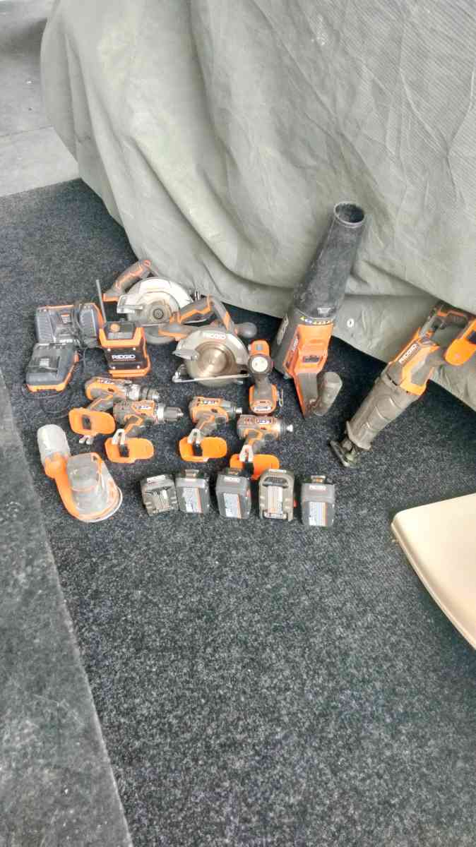 Ridge 20volt assorted power tools all work good condition