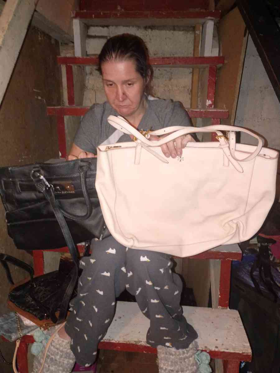 all purses for 5dollars