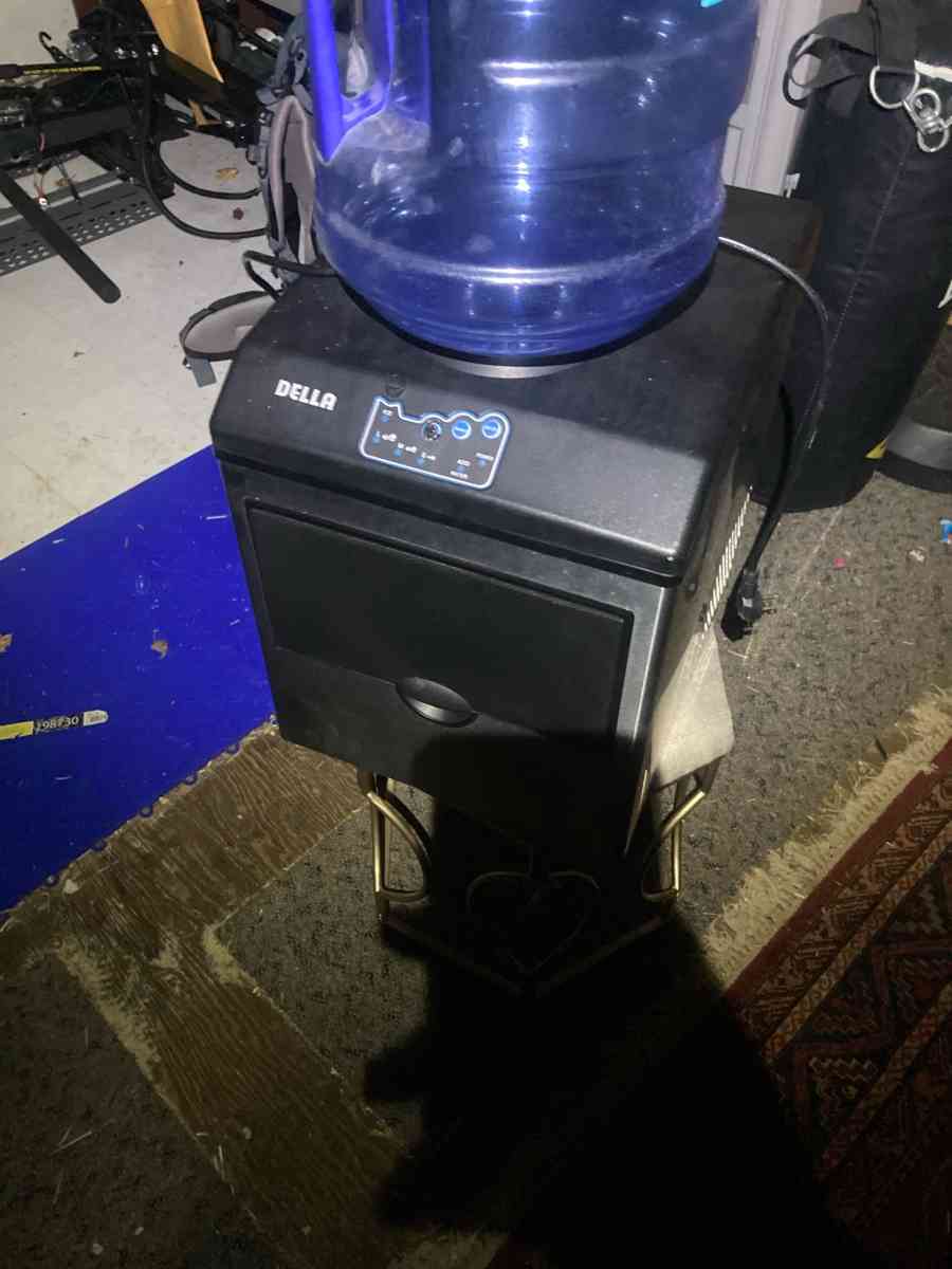 Della Water Dispenser with Ice Maker