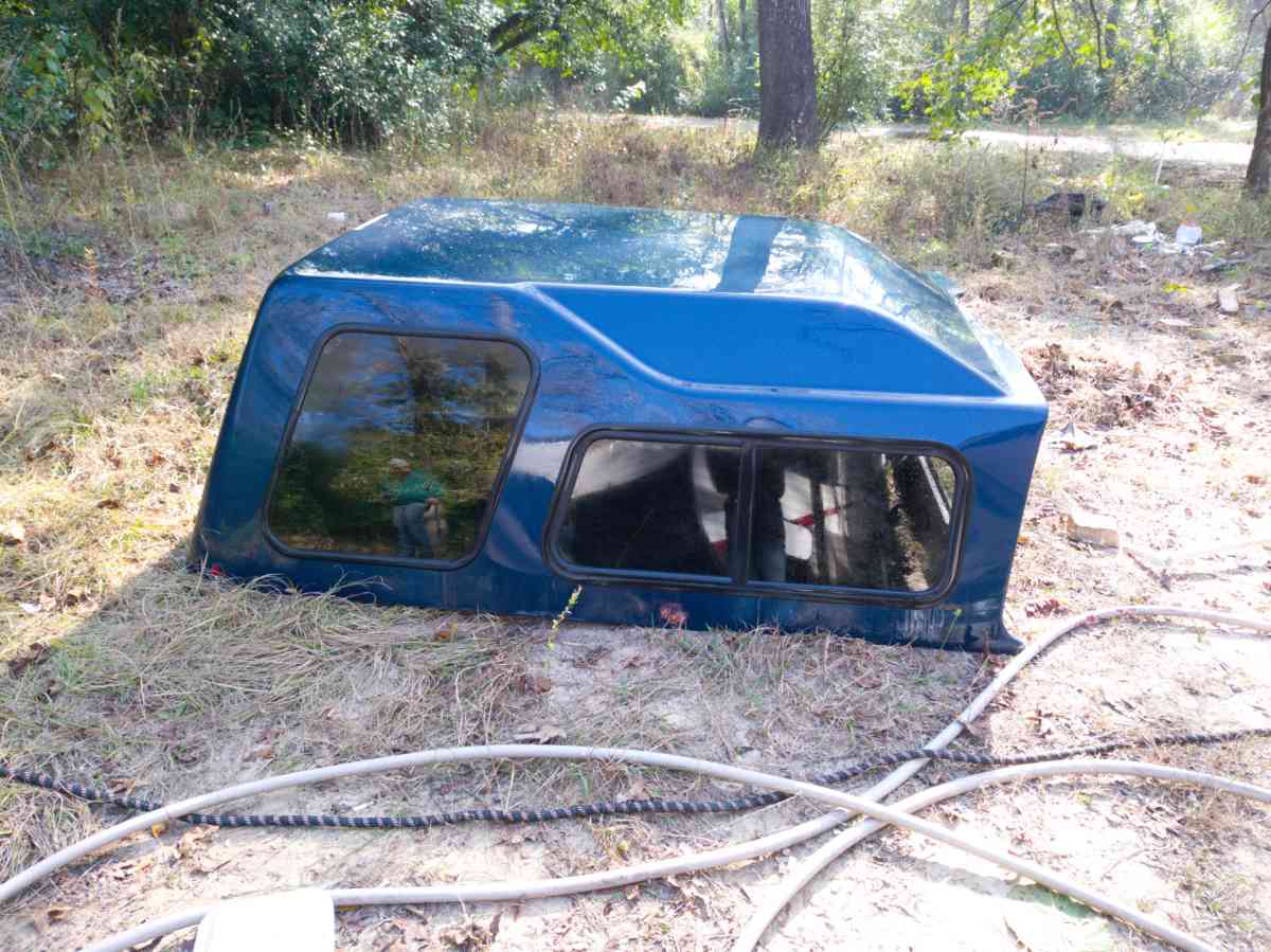 Fiberglass Truck bed cap Camper Shell