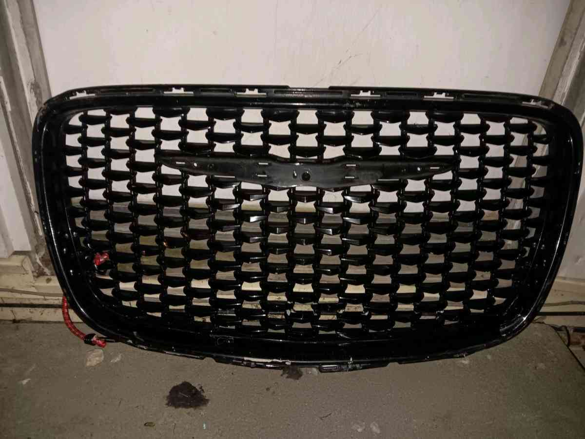 OEM Mopar Chrysler 300 grille shock absorber fog light