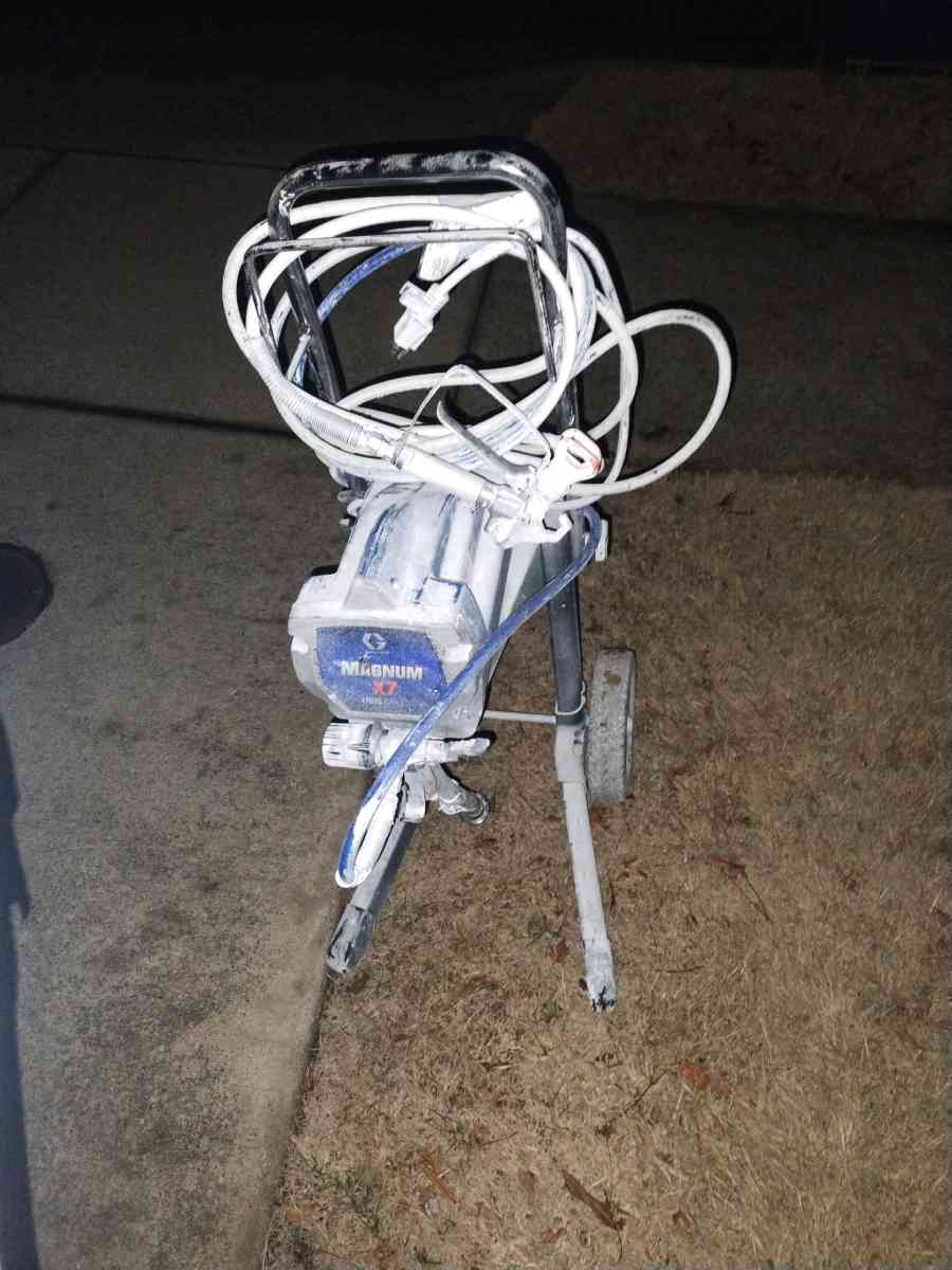 Magnum X7 airless paint sprayers