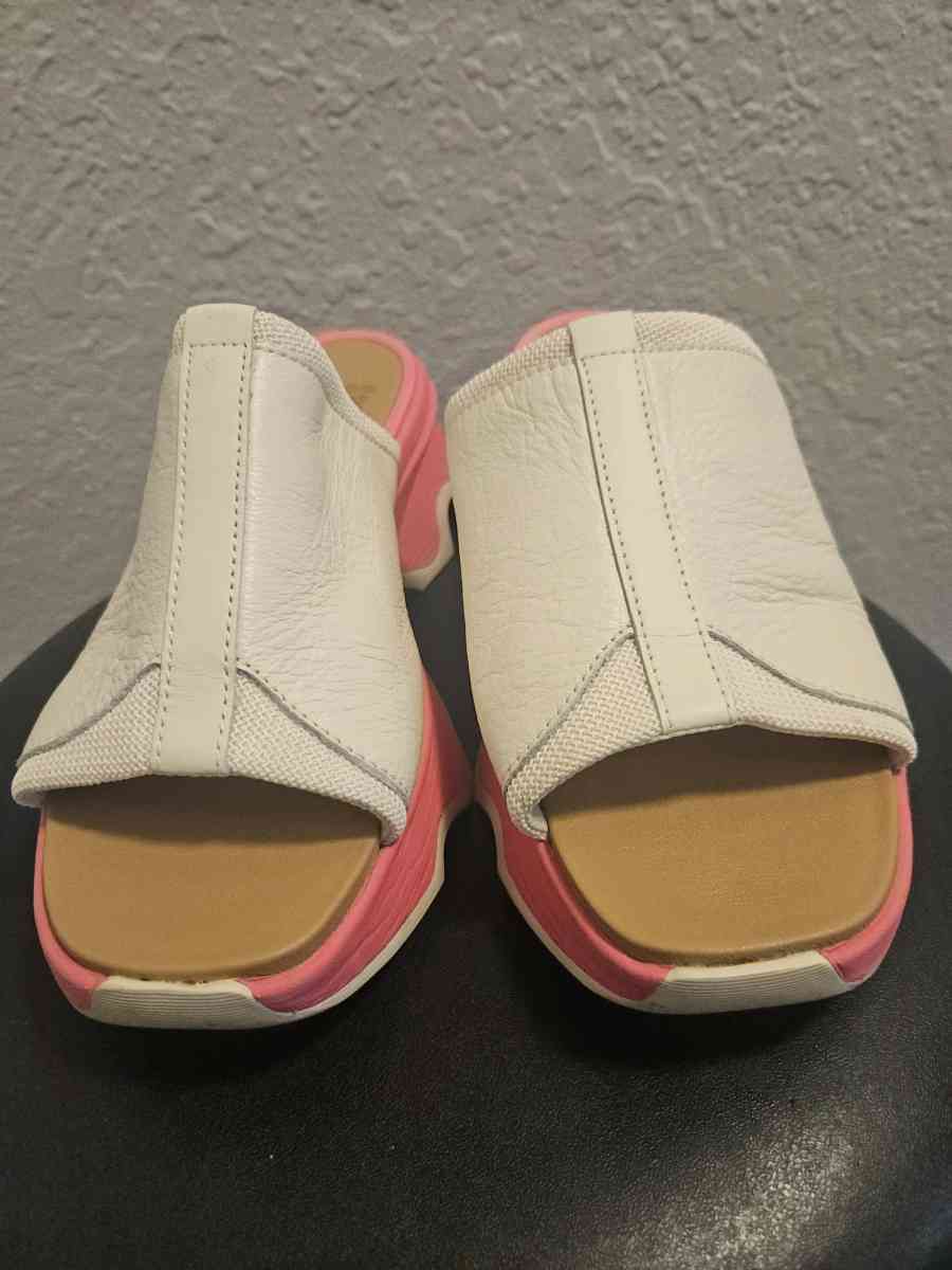 Sorel Kinetic Impact High Slide Sandals