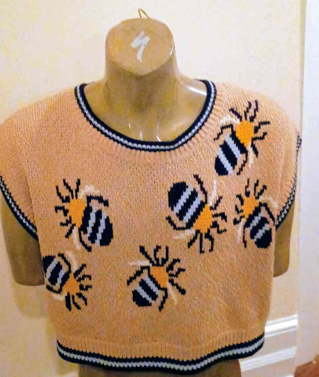 Anthropologie Maeve Sarah Gordon Bee Knit Cropped Sweater Ve