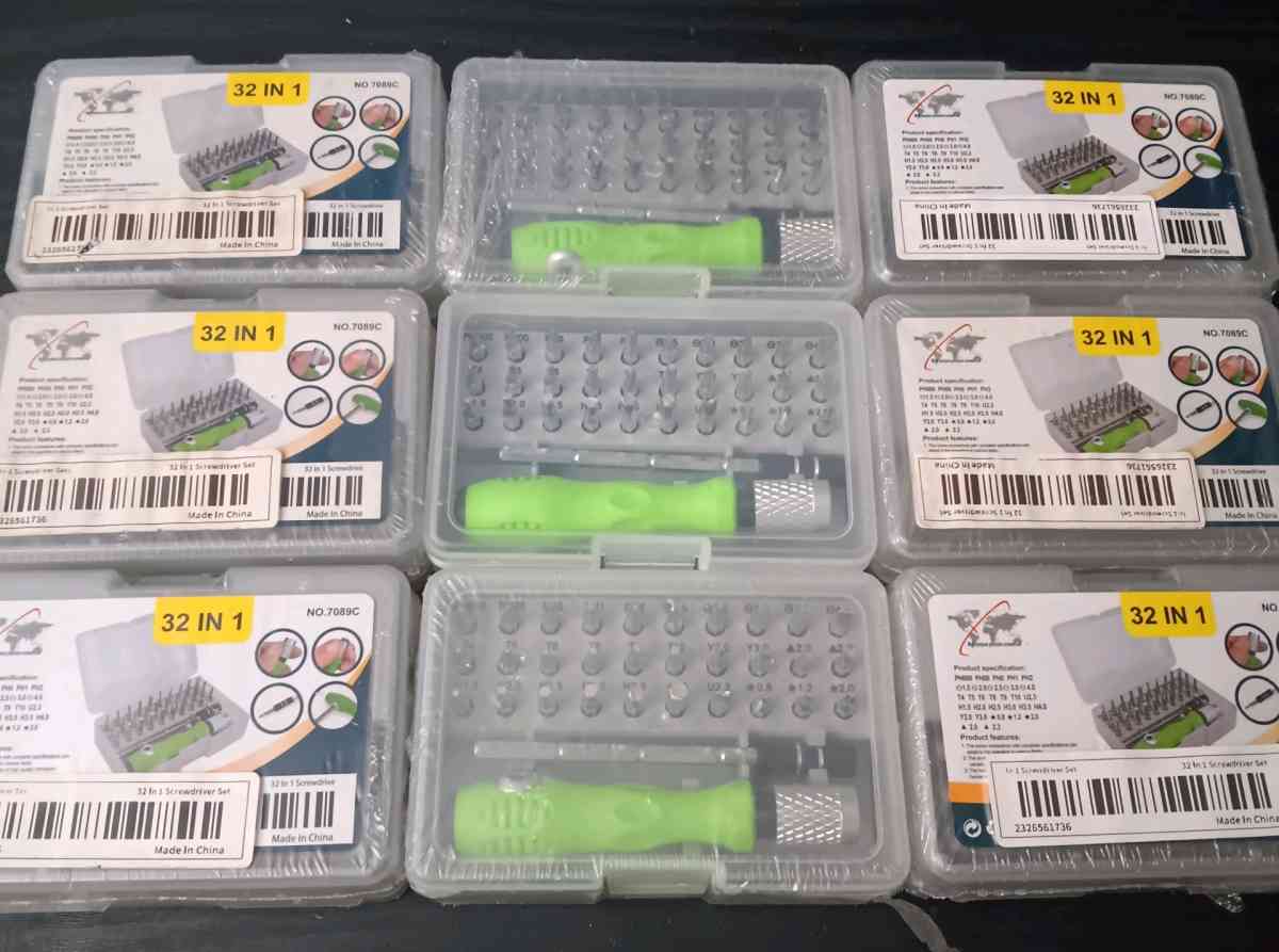 32 IN 1 MINI POCKET SCREWDRIVER SET