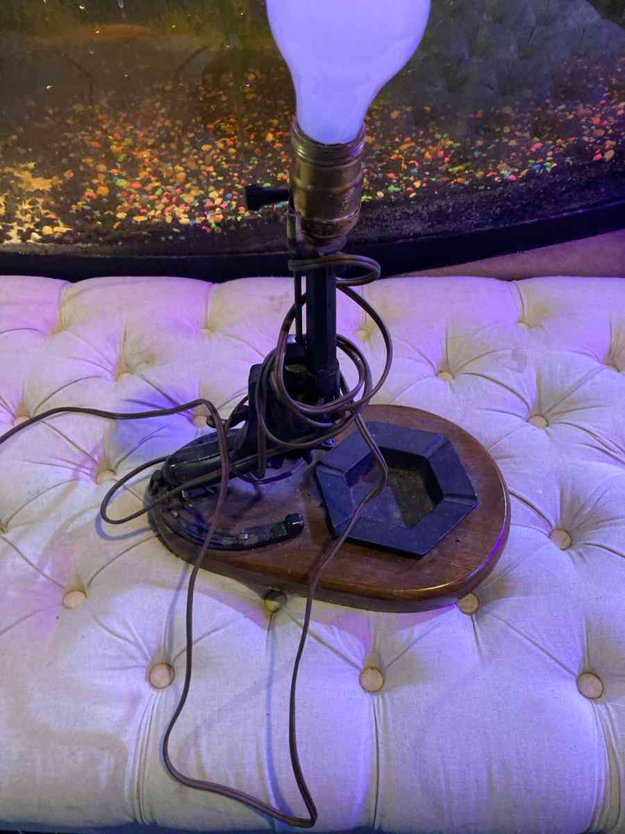 Vintage Table Lamp Pistol