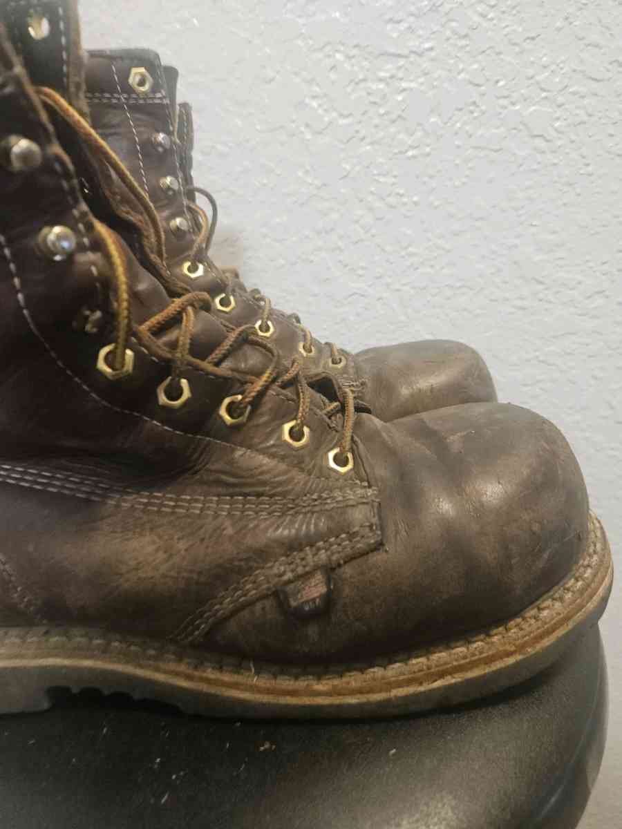 Thorogood Mens 8 Steel Toe Boots
