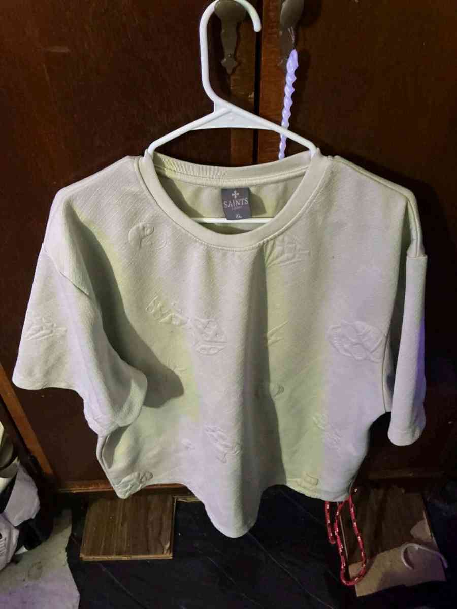 Mens XL off white embroidery Saint studio T shirt