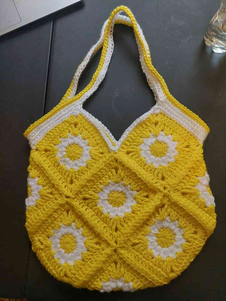crochet sunflower purse