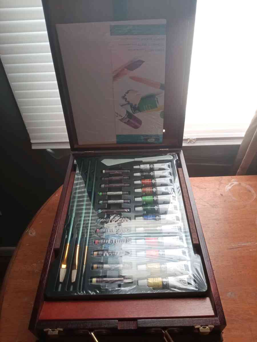 Travel easel complete with supplies