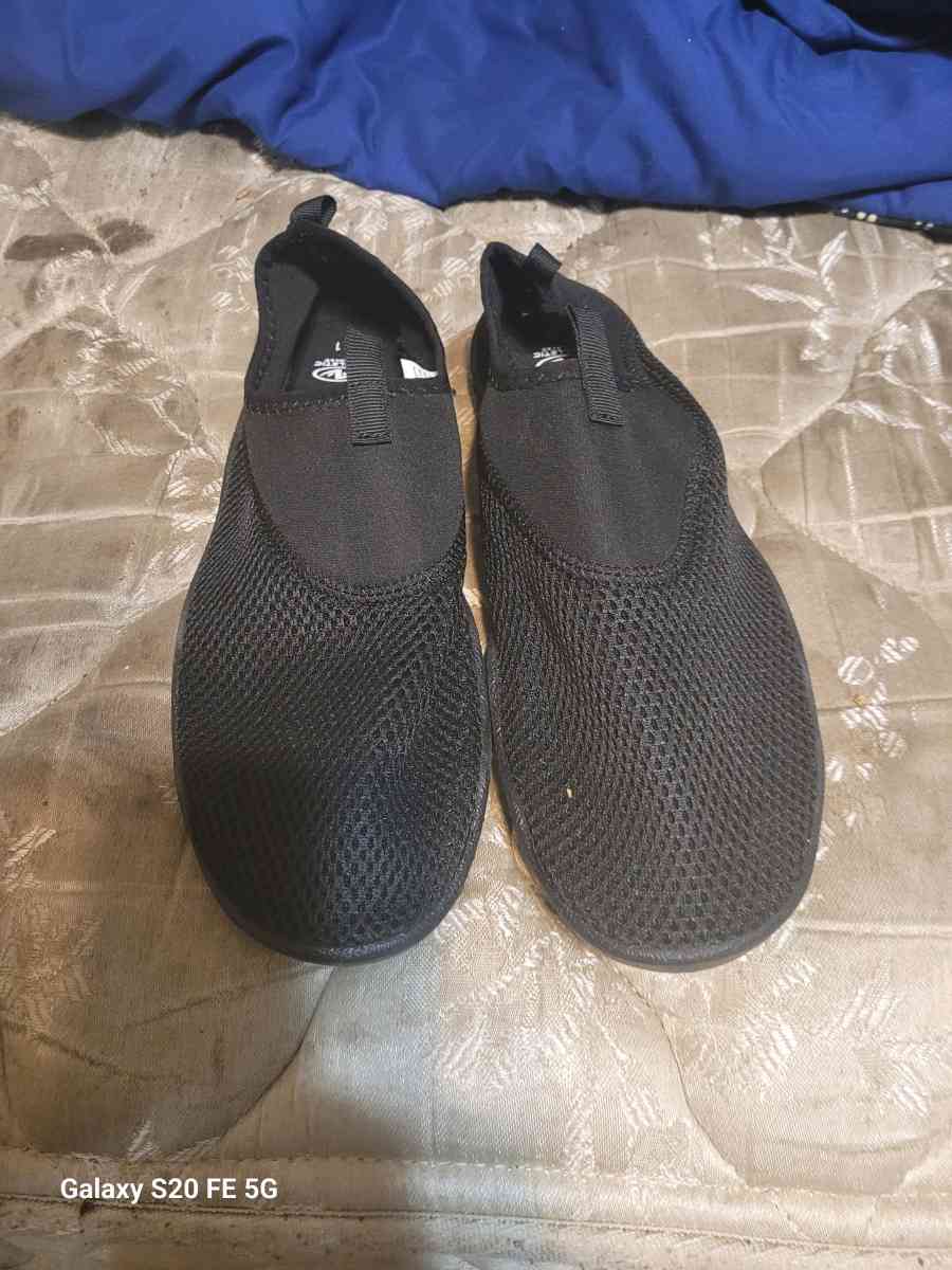 water shoes