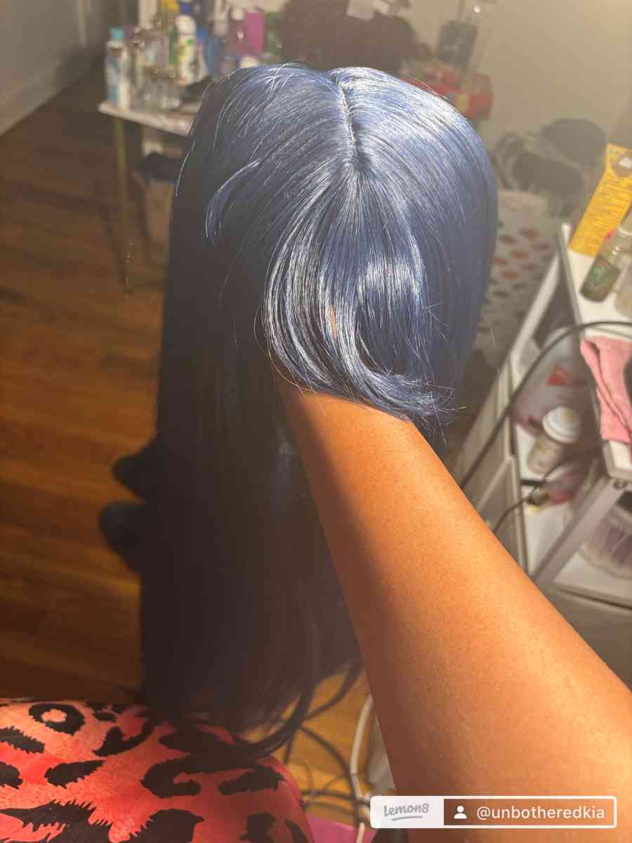 Blue bang wrap wig