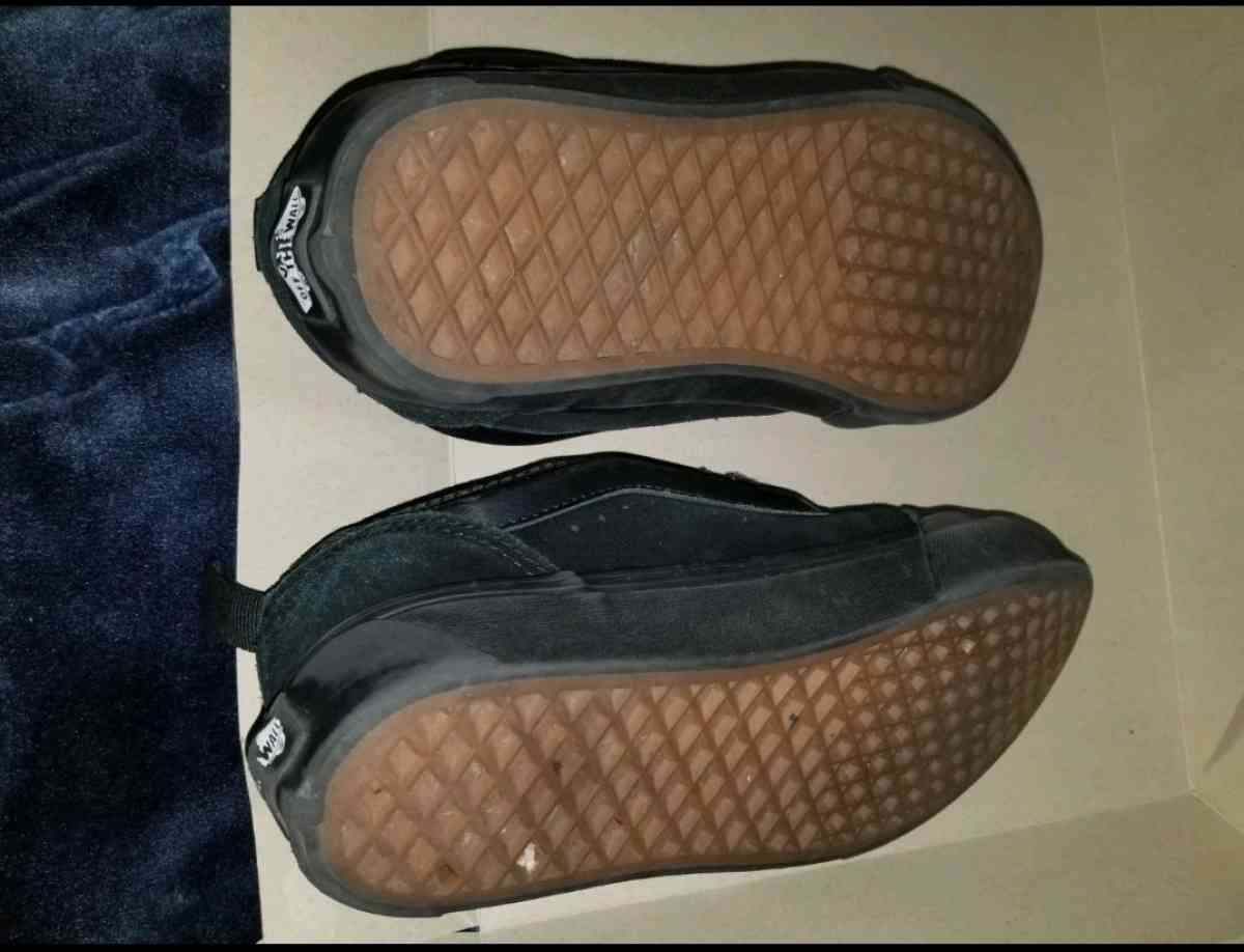 Vans KNU SKOOL SIZE 6 5 GS BOYS