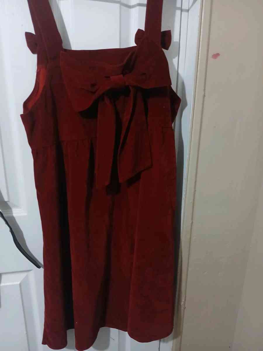 Sleeve less frock with cute bow