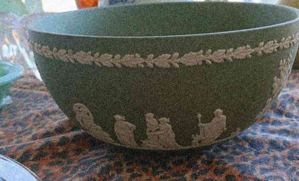 Wedgwood Sacrifice Bowl  Green Jasperware