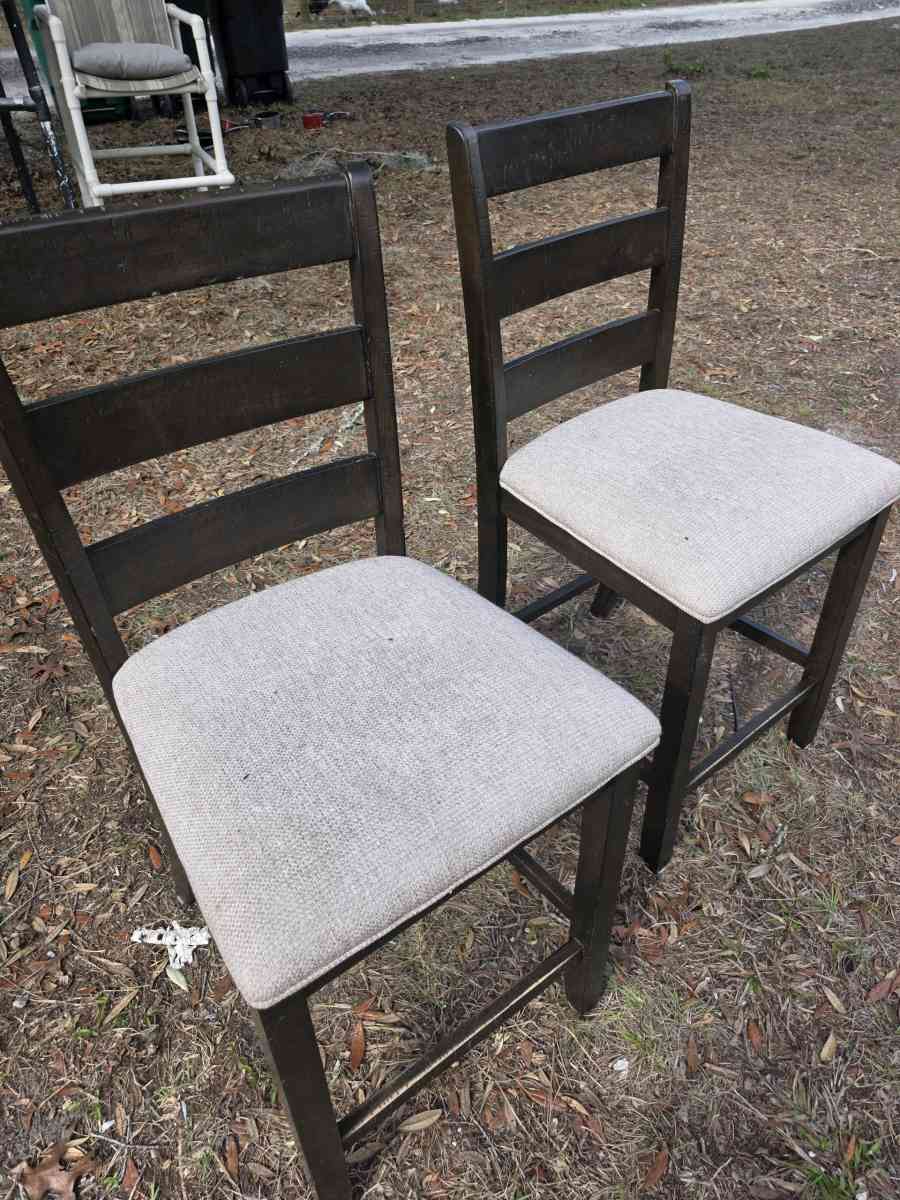 2 nice chairs solid wood