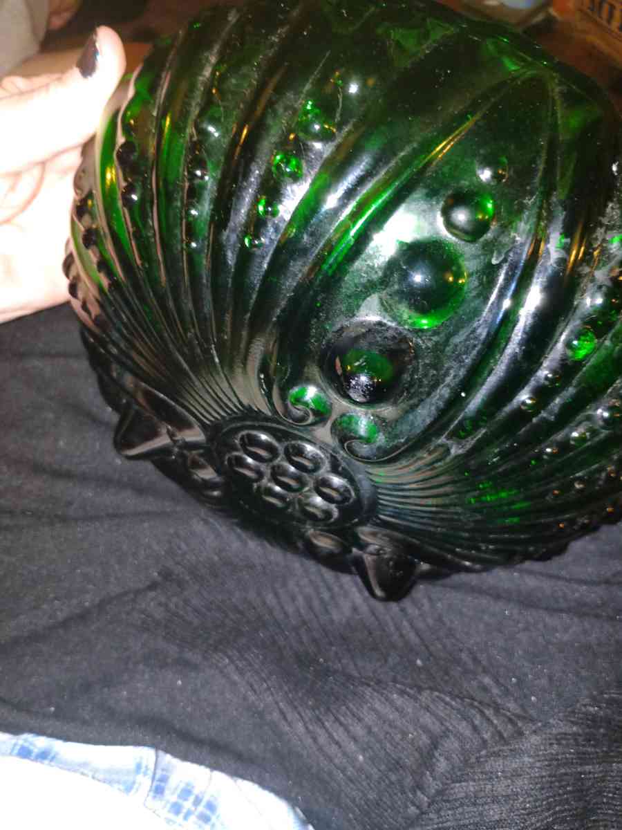Anchor Hocking Forrest Green Burple Bowl 9 Depression glass