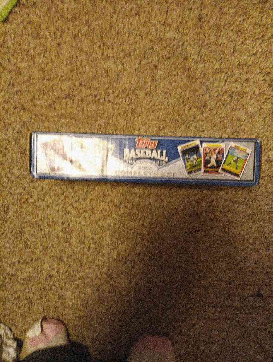 2005 in open Topps baseball cards