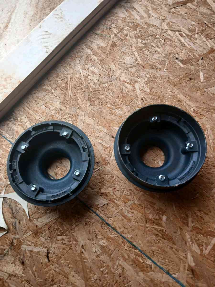 materials for roofing and tools for drywall