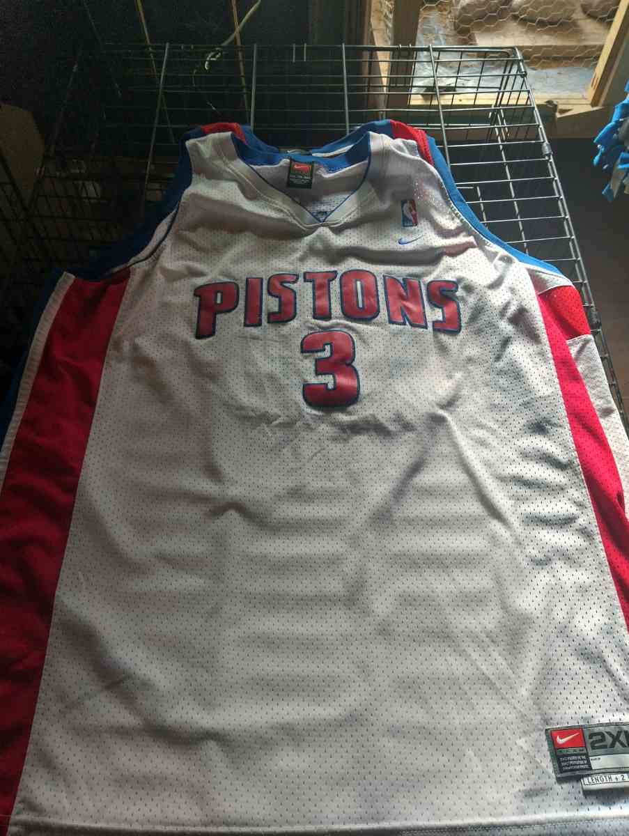 pistons jersey Wallace