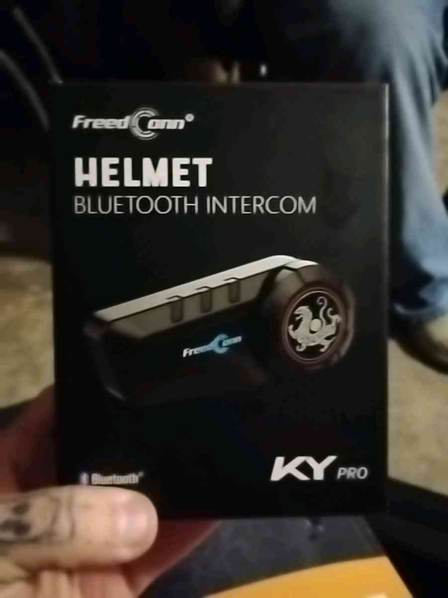 Freed onn helmet Bluetooth intercom