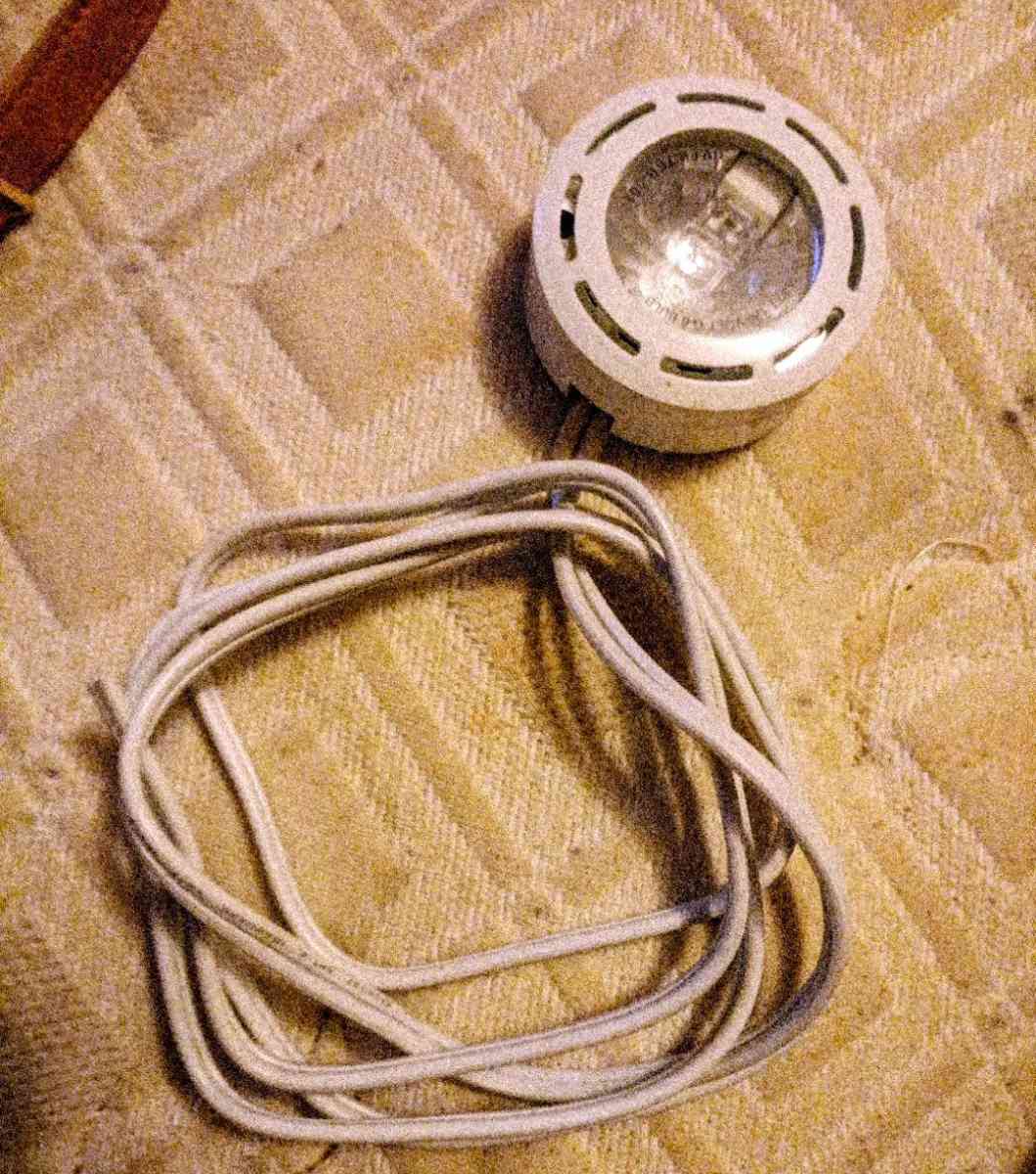 LUSA Lighting Under Cabinet System Surface Recessed White 3