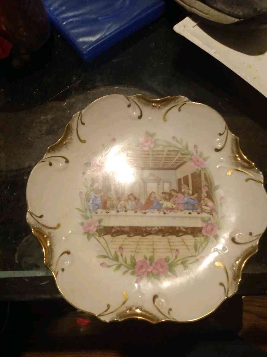 Jesus at the table plate