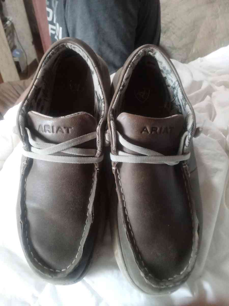 Ariat womens shoes size 8