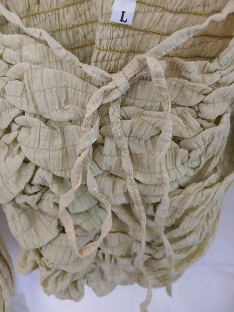 Womans Shirt Puffy Shoulders